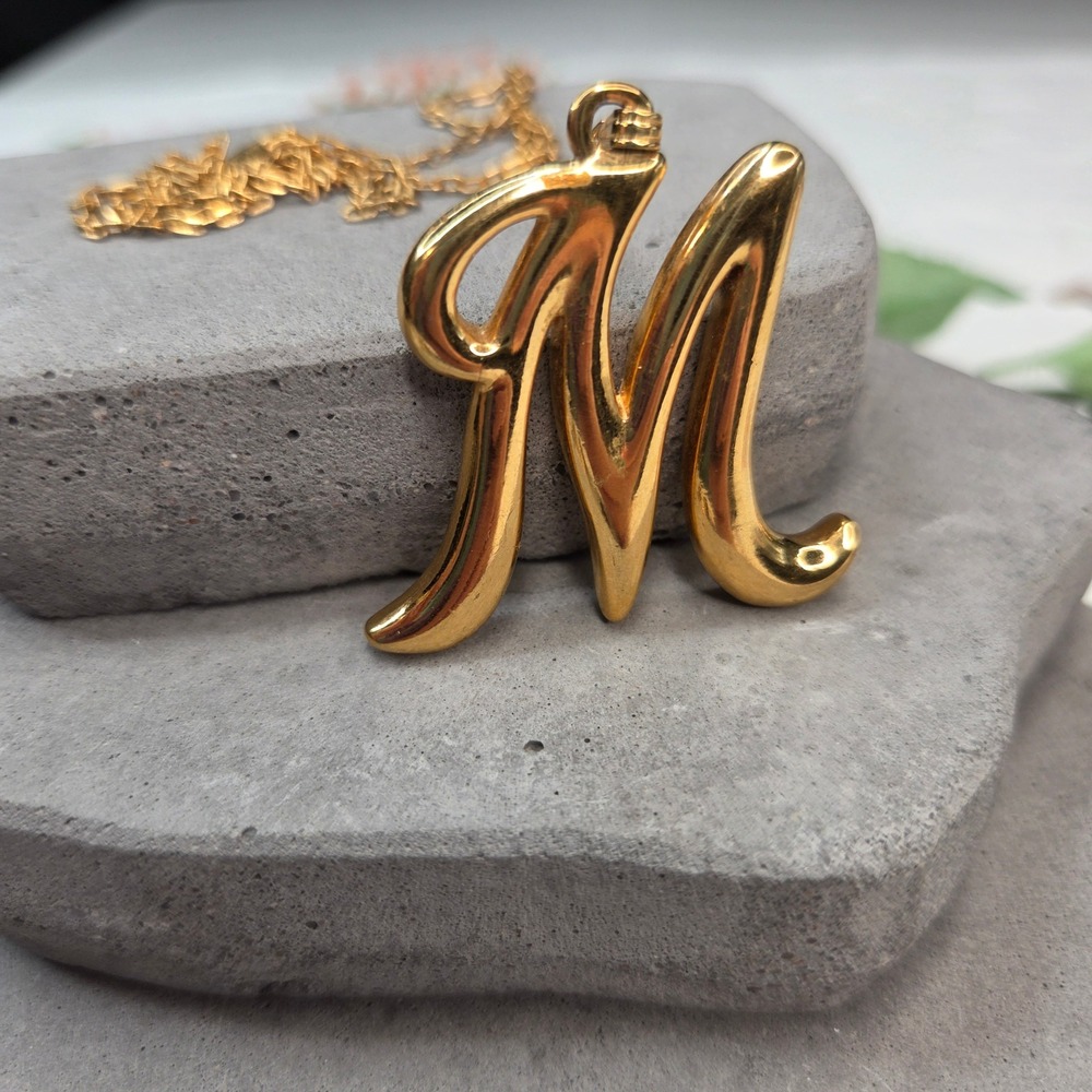Vintage Avon Gold Tone Cursive Initial M Pendant Necklace Personalized Jewelry
